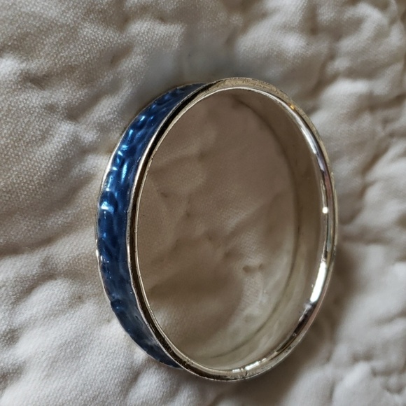 Silvertone and blue enamel bracelet - Picture 3 of 4